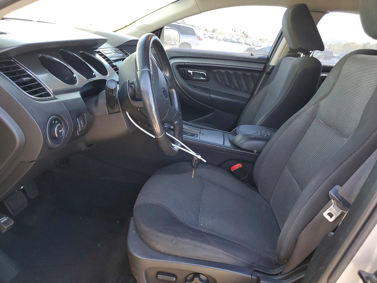 2011 FORD TAURUS SEL photo 13