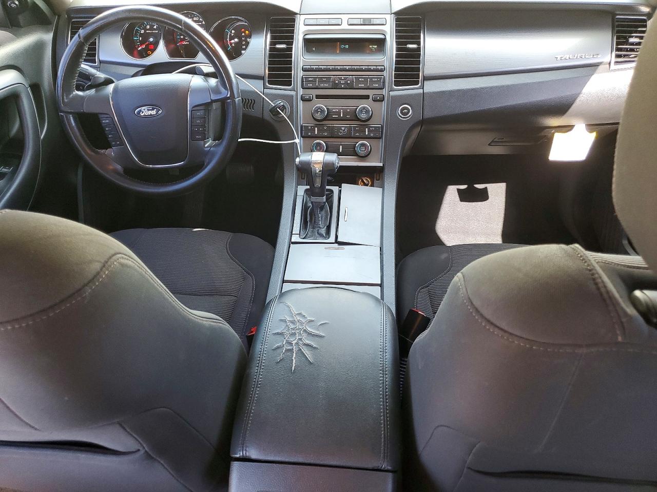 2011 FORD TAURUS SEL photo 15