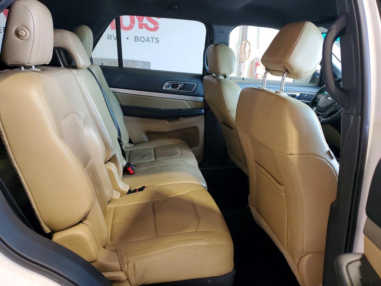 2017 FORD EXPLORER XLT photo 21