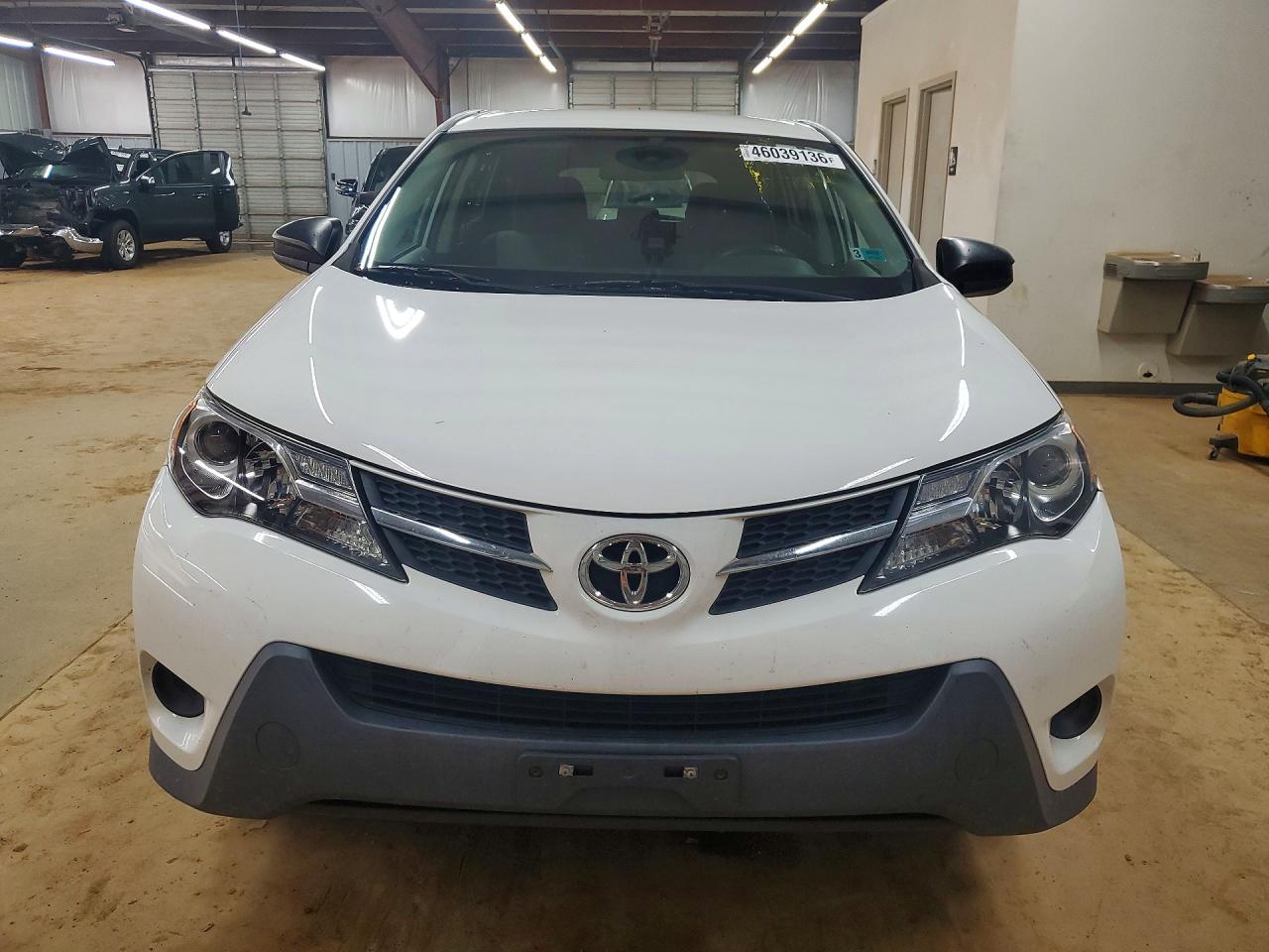 2013 TOYOTA RAV4 LE photo 9