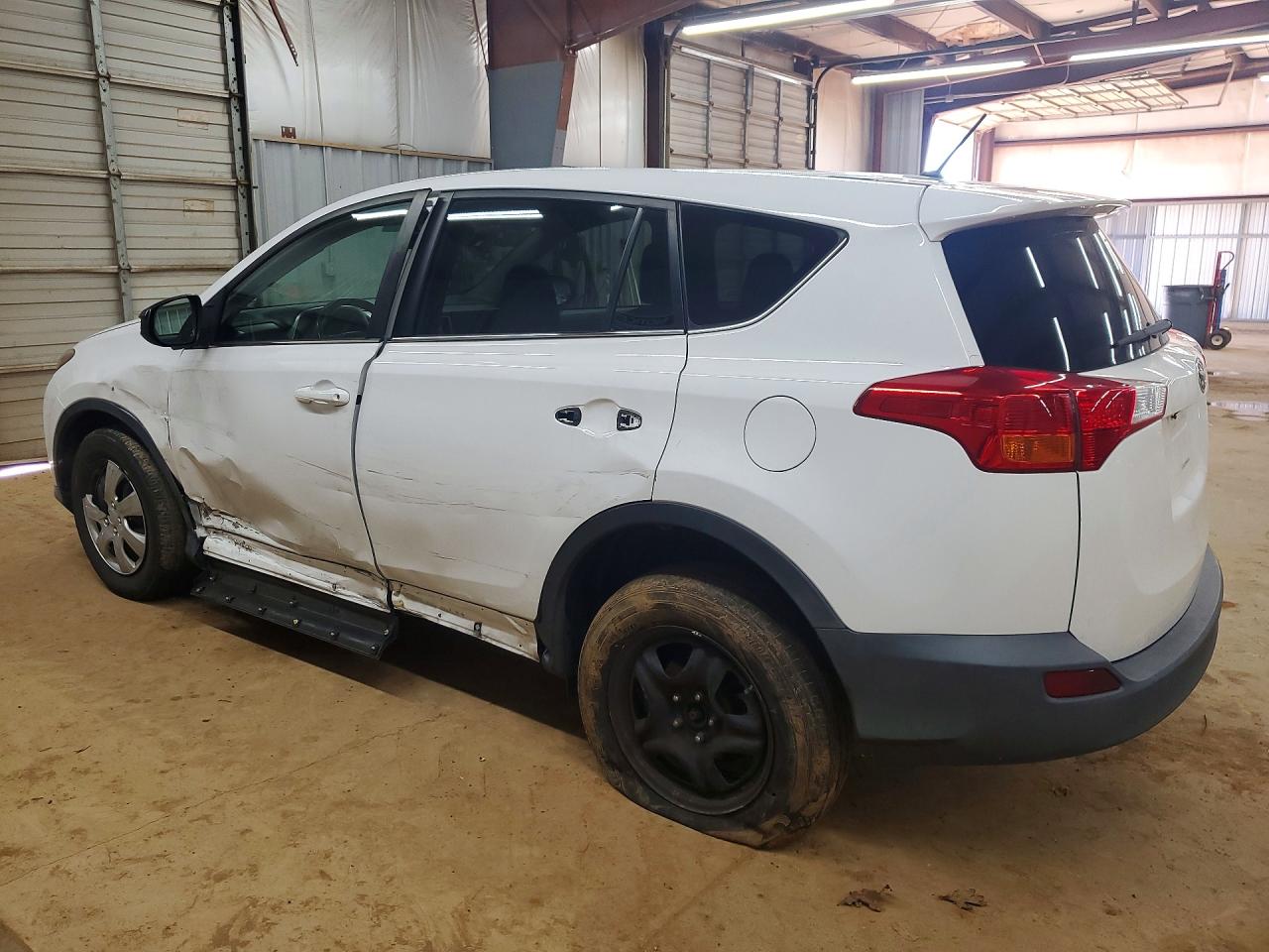 2013 TOYOTA RAV4 LE photo 3