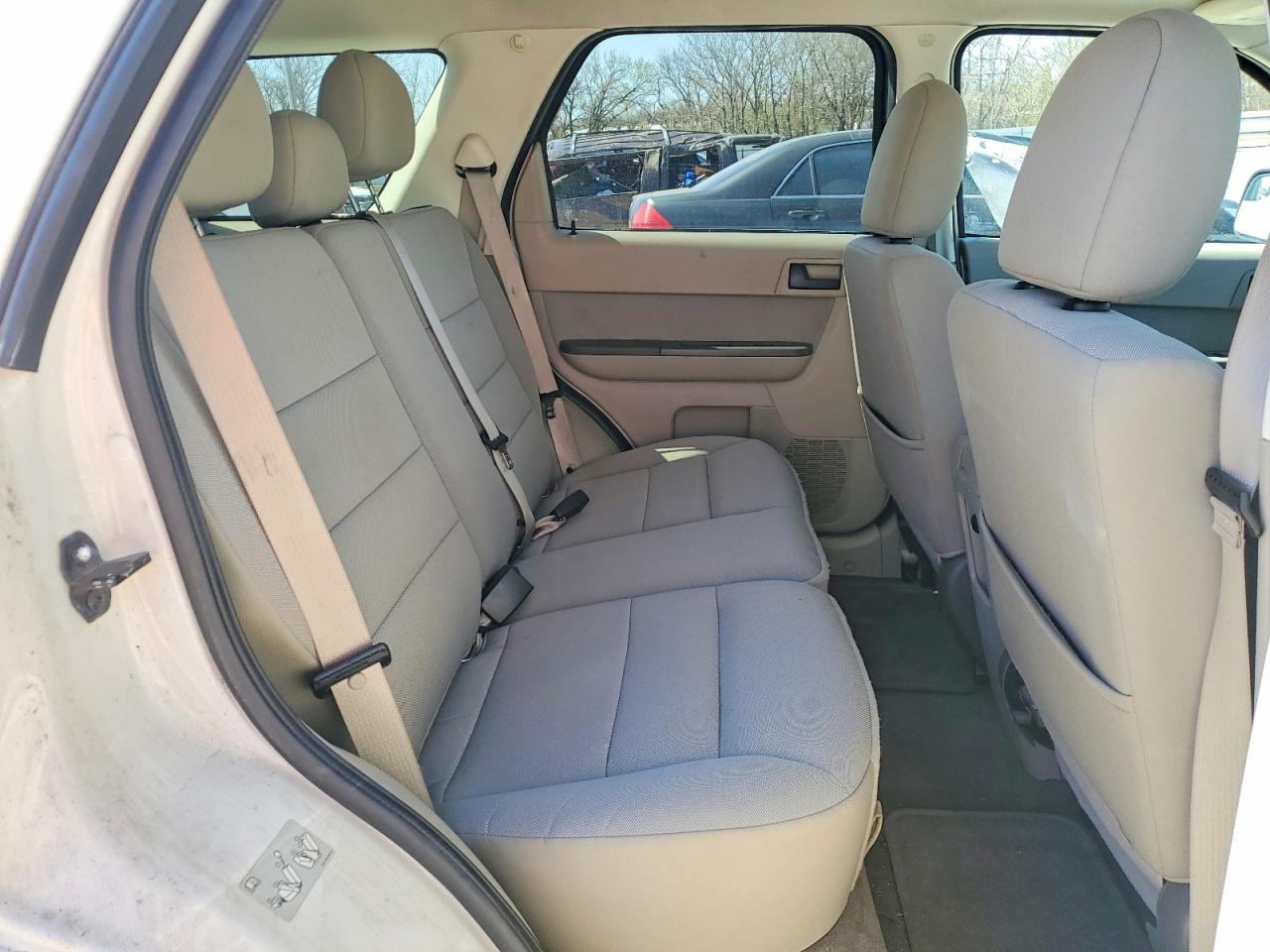 2011 FORD ESCAPE XLT photo 10