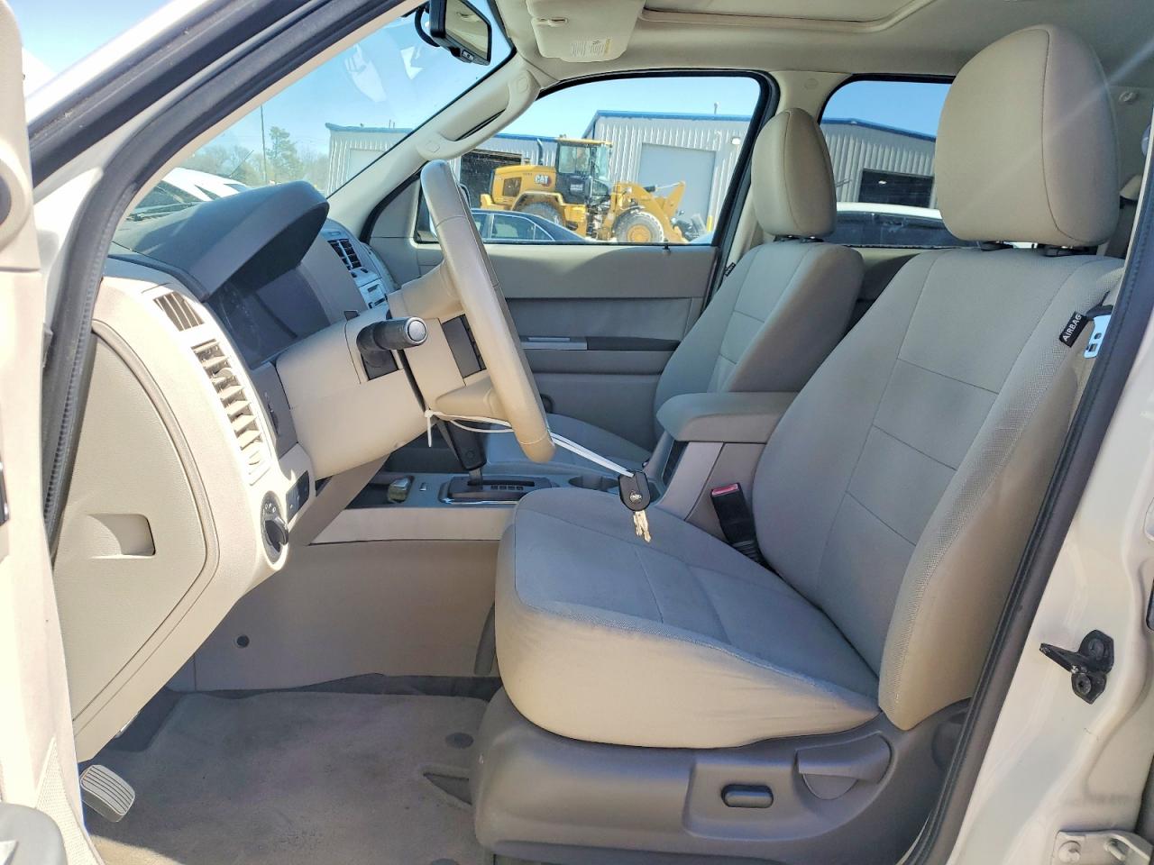 2011 FORD ESCAPE XLT photo 7