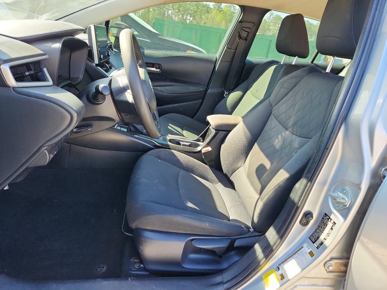 2021 TOYOTA COROLLA LE photo 13
