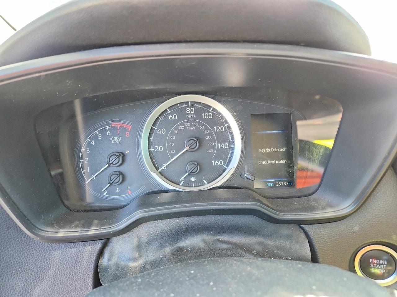 2021 TOYOTA COROLLA LE photo 17
