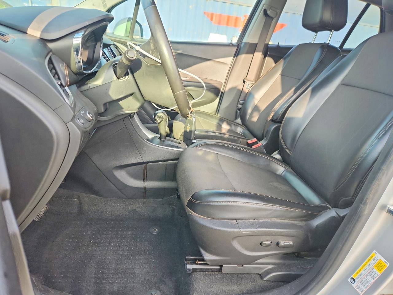 2019 CHEVROLET TRAX 1LT photo 6