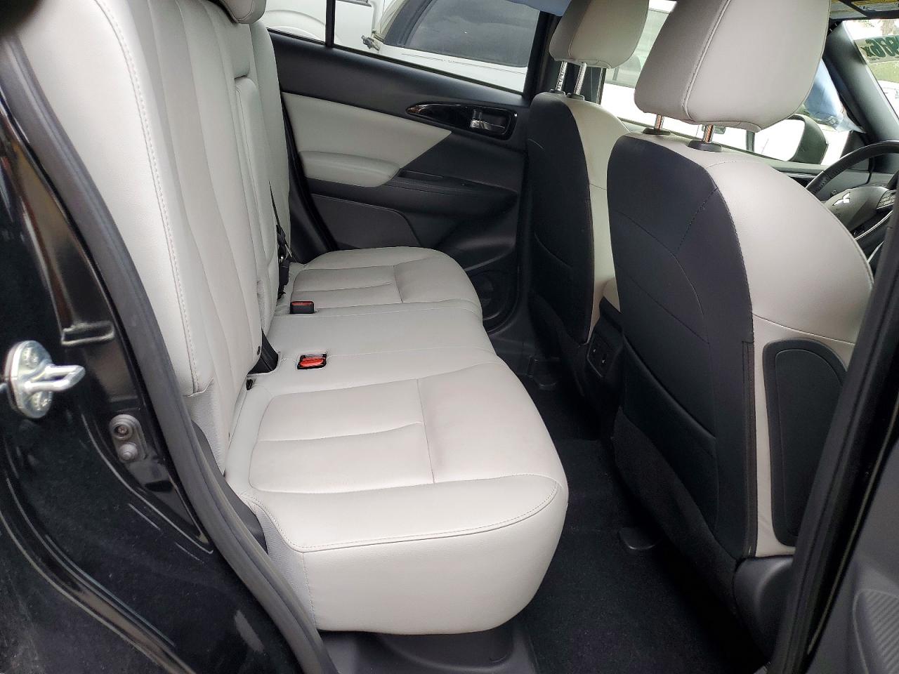2023 MITSUBISHI ECLIPSE CROSS SE photo 31