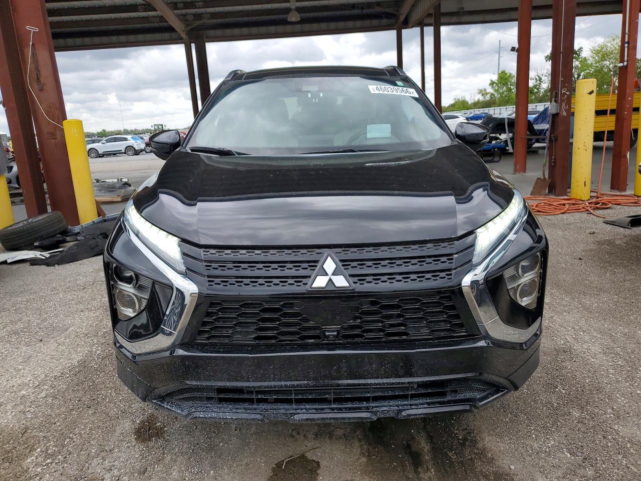 2023 MITSUBISHI ECLIPSE CROSS SE photo 13