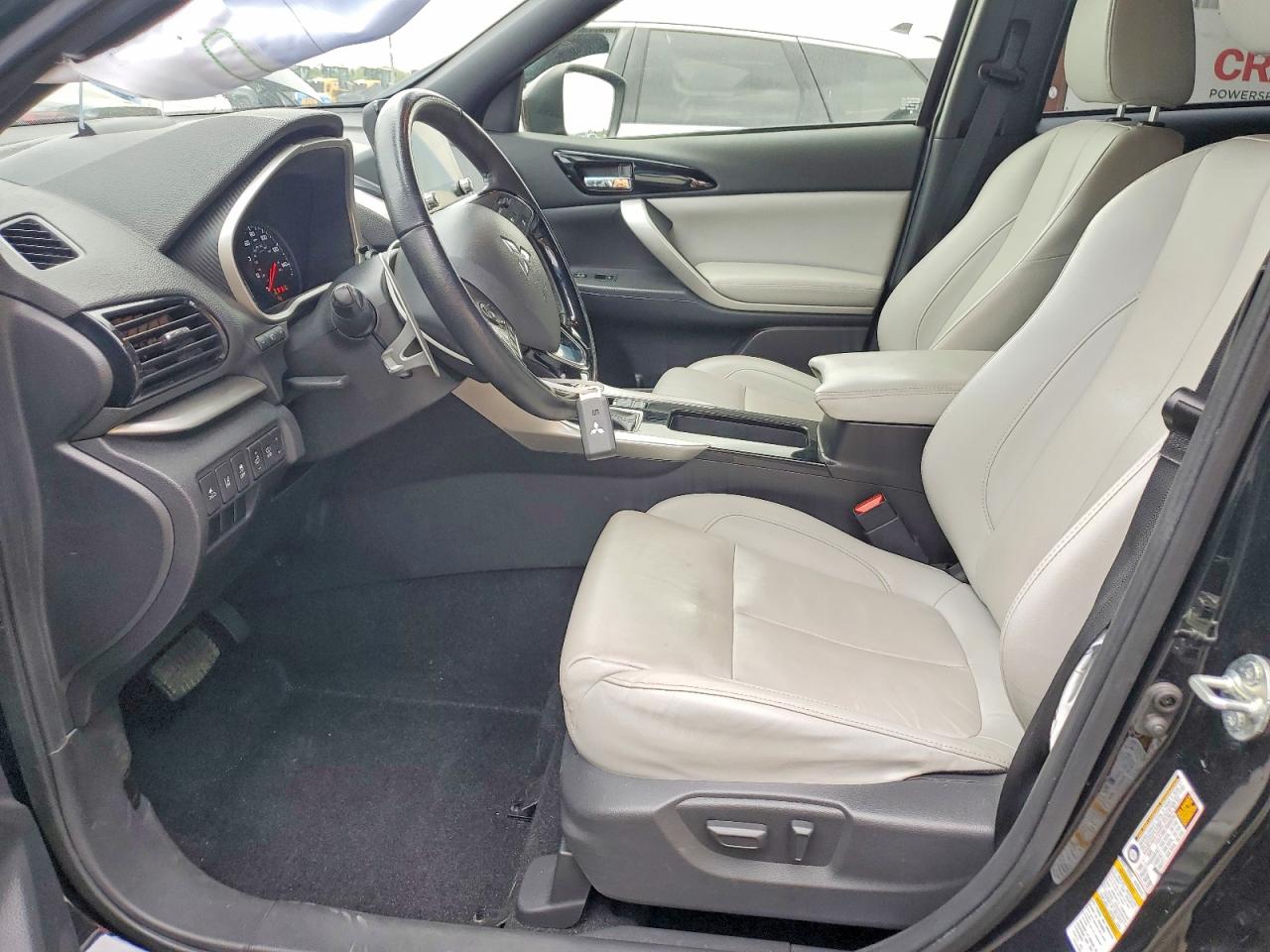 2023 MITSUBISHI ECLIPSE CROSS SE photo 19
