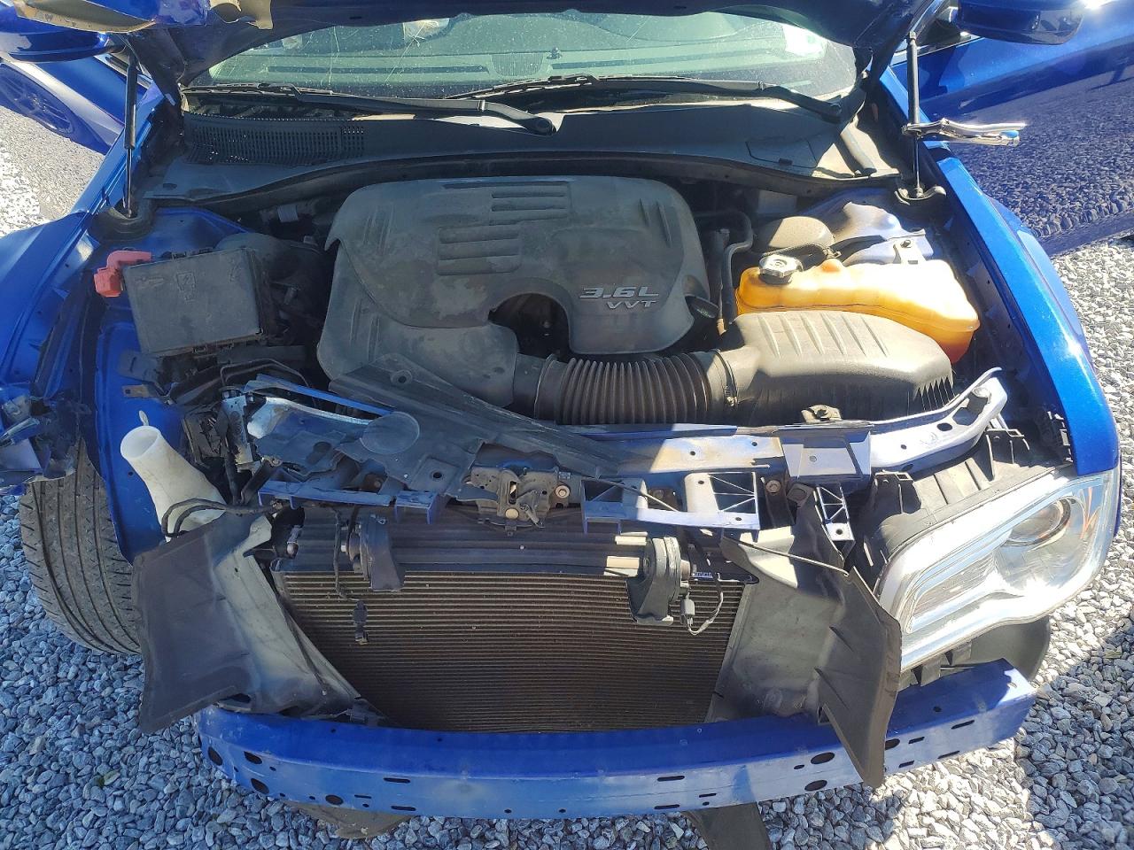 2018 CHRYSLER 300 TOURING photo 31