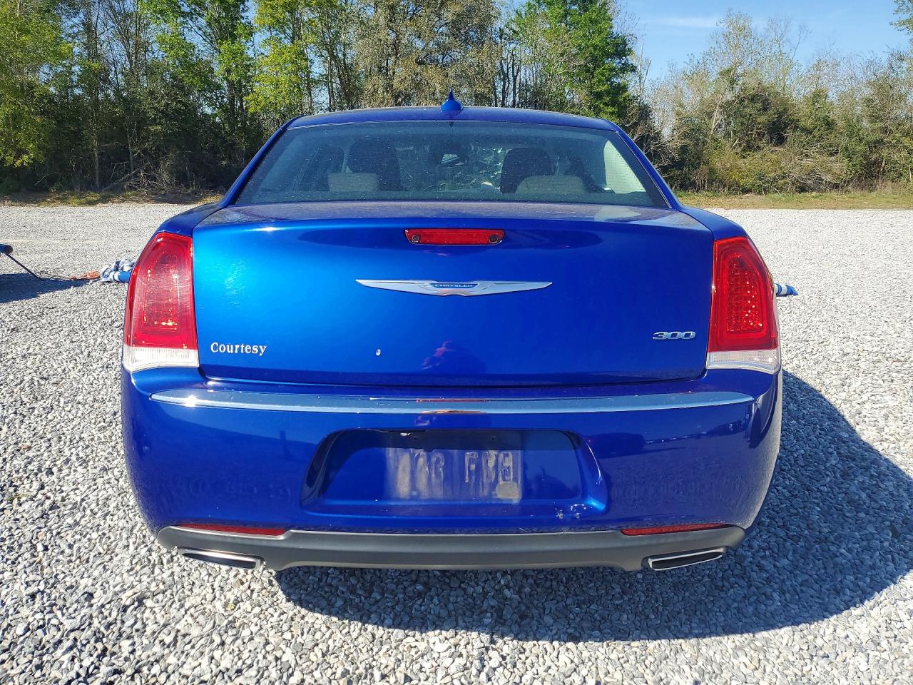 2018 CHRYSLER 300 TOURING photo 16