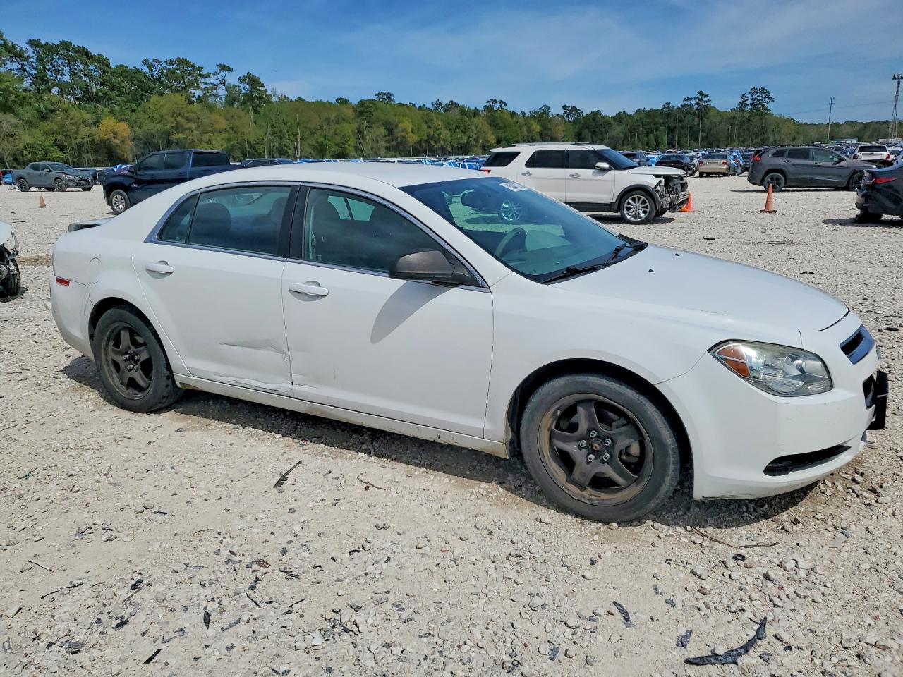 2012 CHEVROLET MALIBU LS photo 4