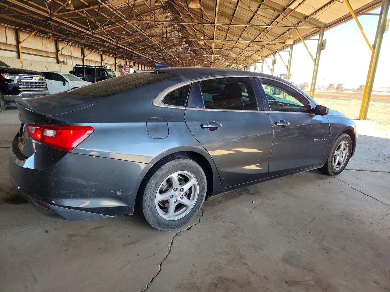 2017 CHEVROLET MALIBU LS photo 3