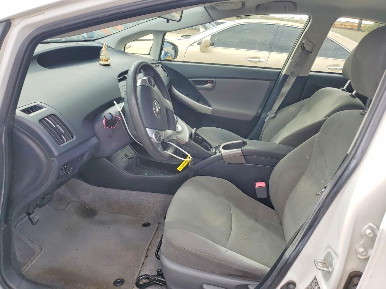2013 TOYOTA PRIUS TWO photo 13