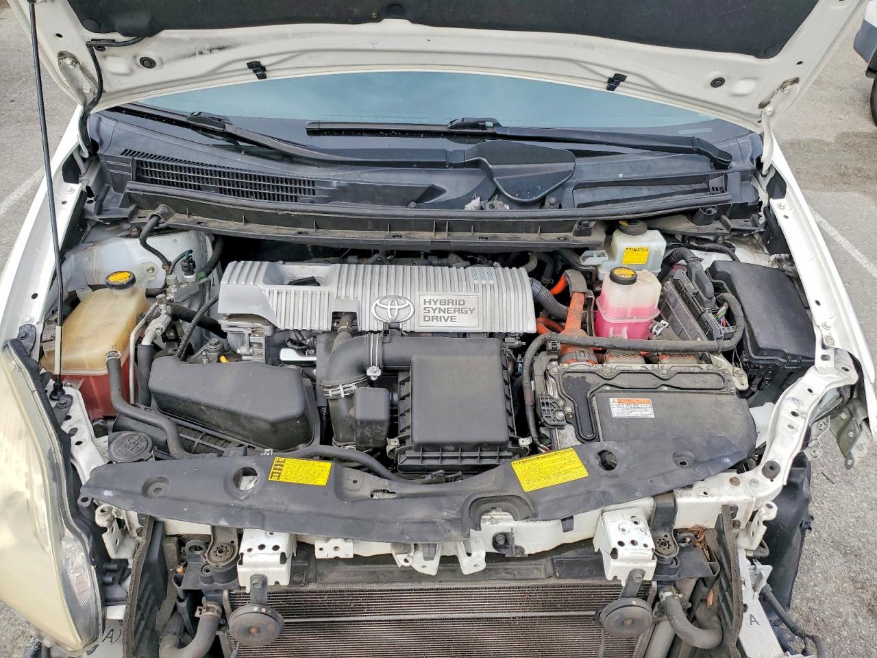 2013 TOYOTA PRIUS TWO photo 21