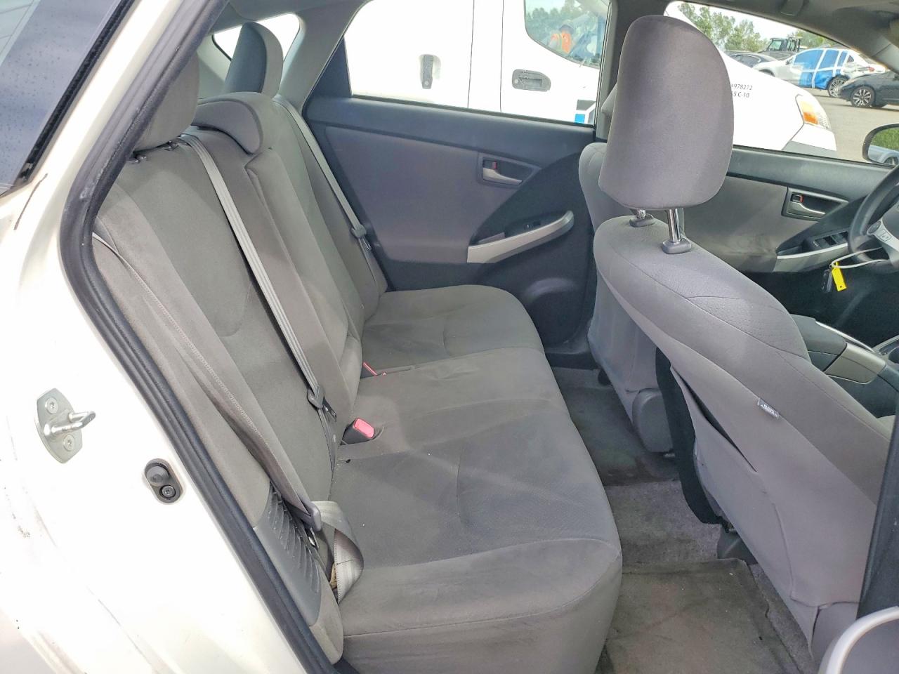 2013 TOYOTA PRIUS TWO photo 19