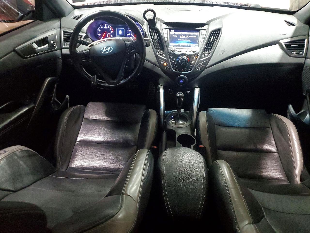 2016 HYUNDAI VELOSTER TURBO photo 15