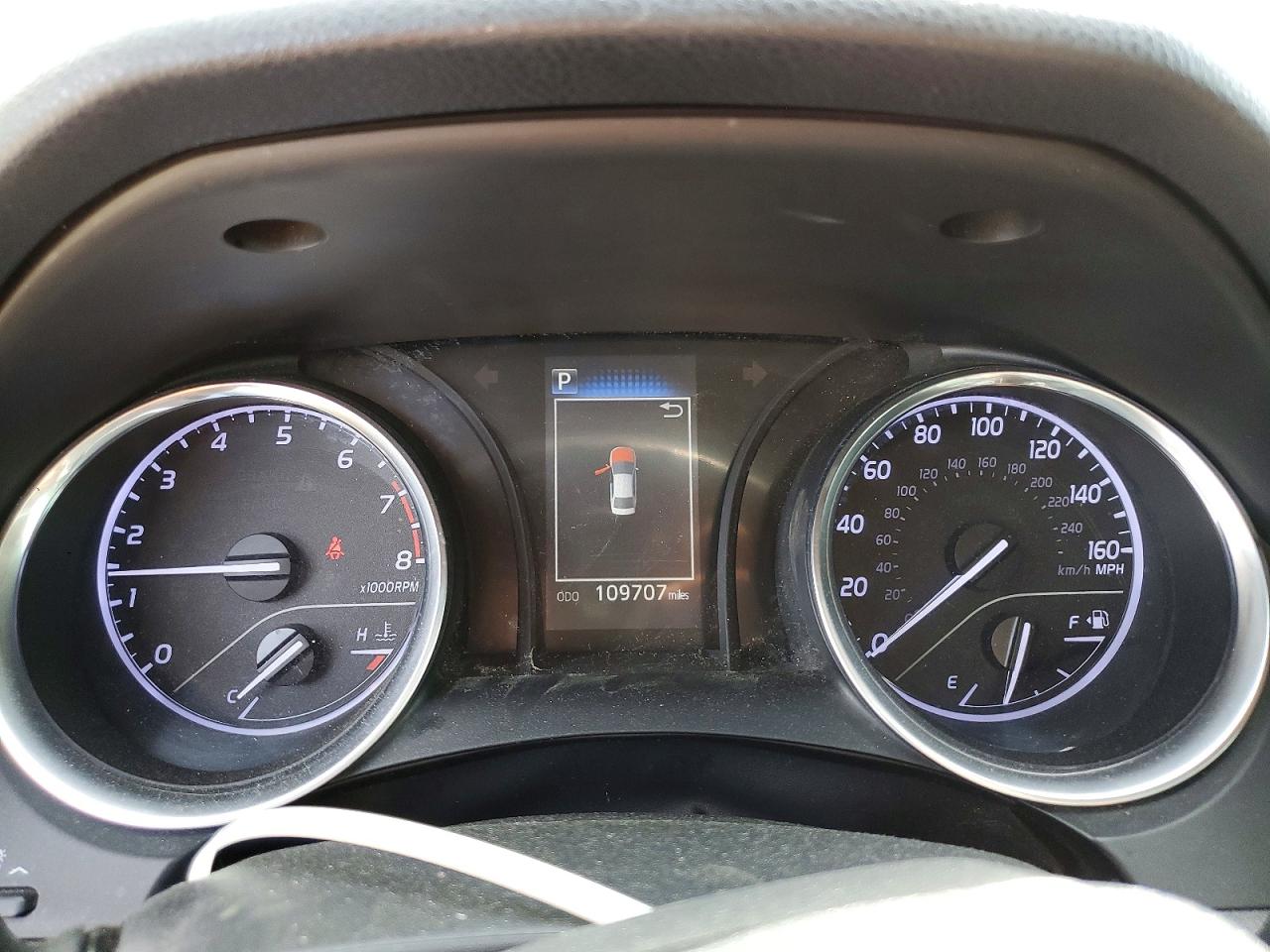 2018 TOYOTA CAMRY LE photo 17
