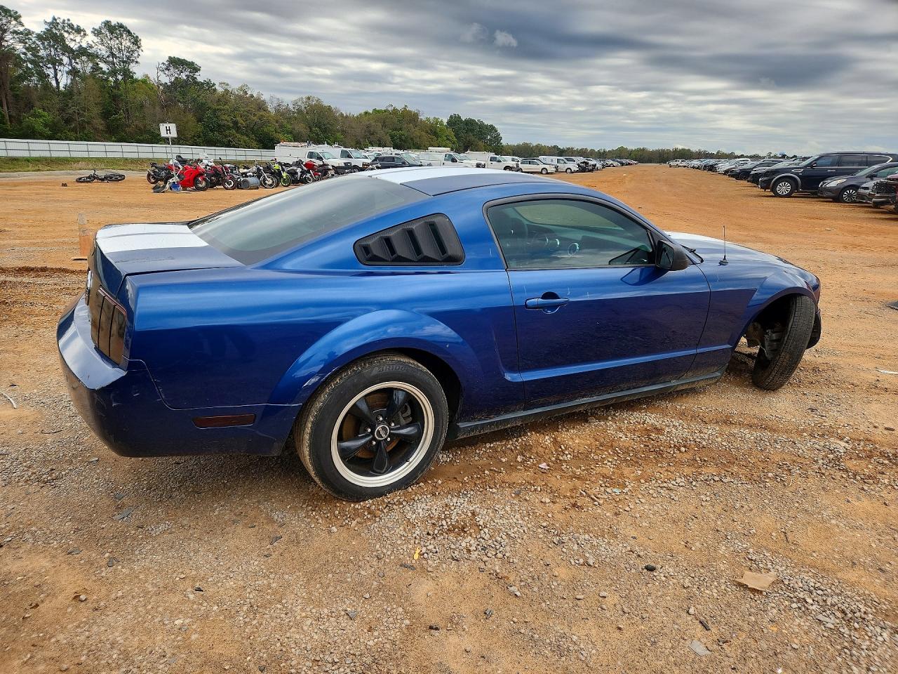 2007 FORD MUSTANG photo 5