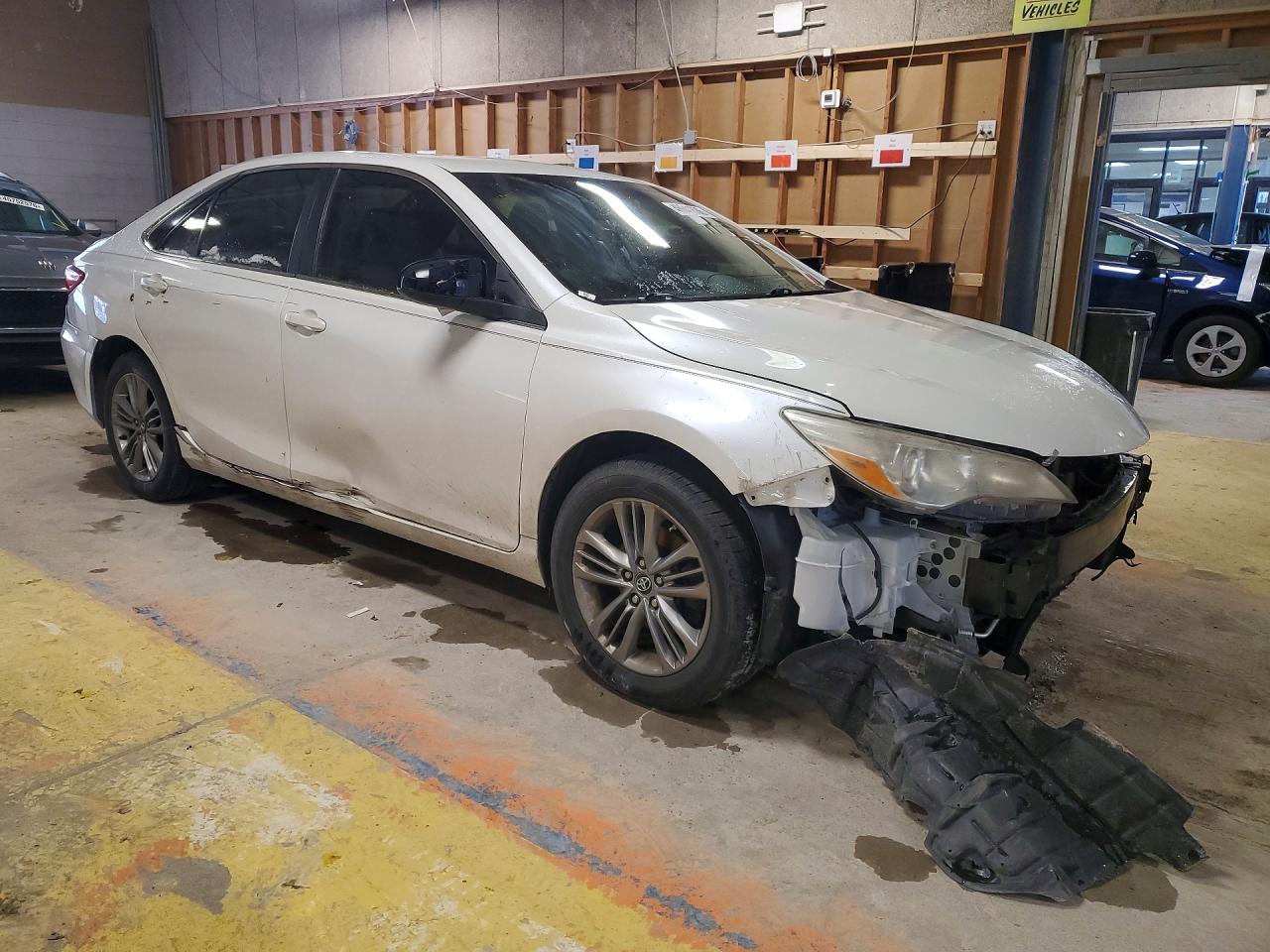2017 TOYOTA CAMRY SE photo 7