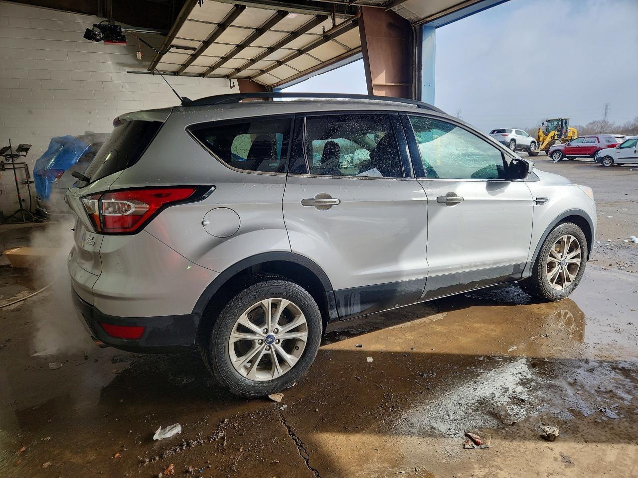 2018 FORD ESCAPE SE photo 3
