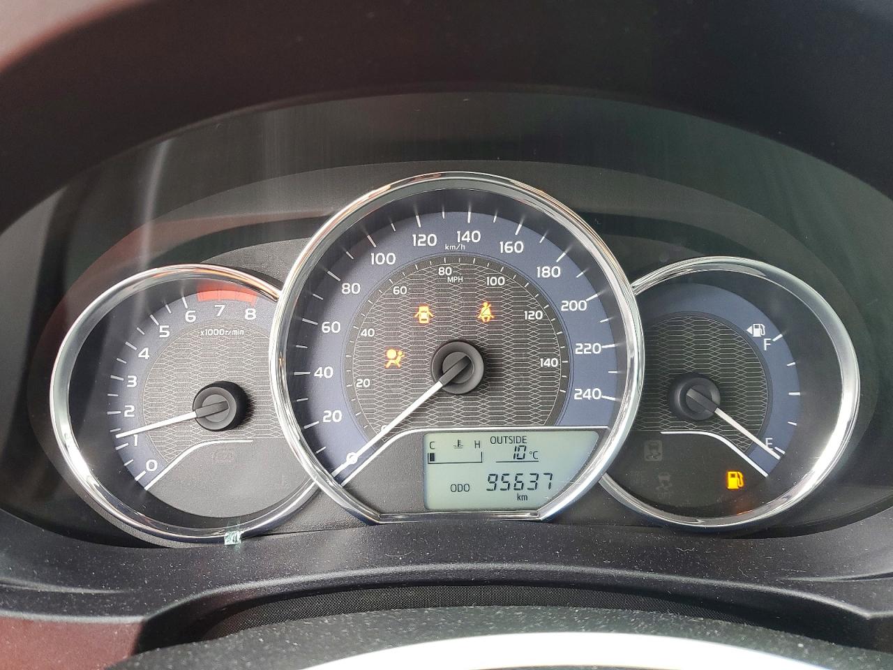2014 TOYOTA COROLLA L photo 17