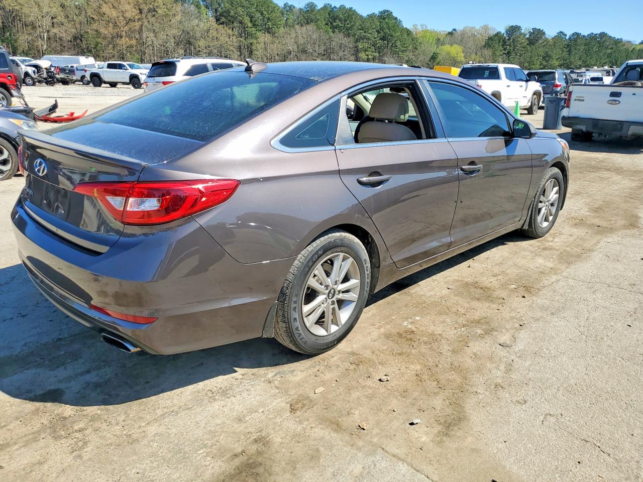 2017 HYUNDAI SONATA SE photo 5