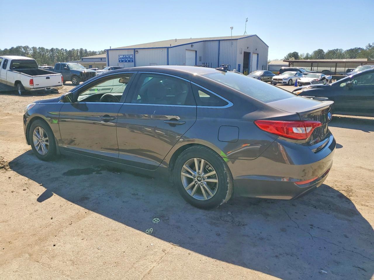 2017 HYUNDAI SONATA SE photo 3