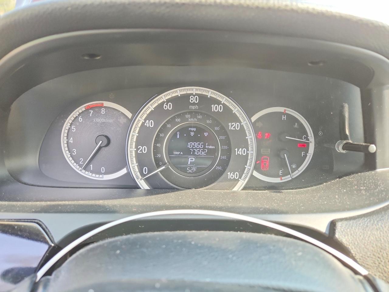 2017 HONDA ACCORD LX photo 9