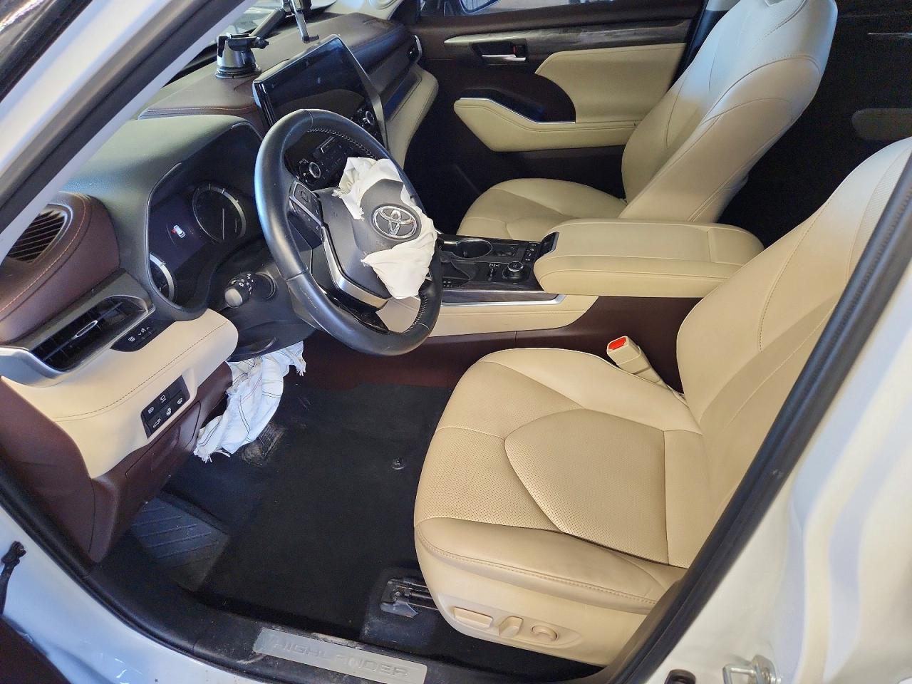 2020 TOYOTA HIGHLANDER LIMITED photo 13