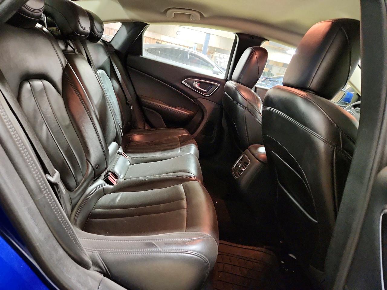 2016 CHRYSLER 200 LIMITED photo 28