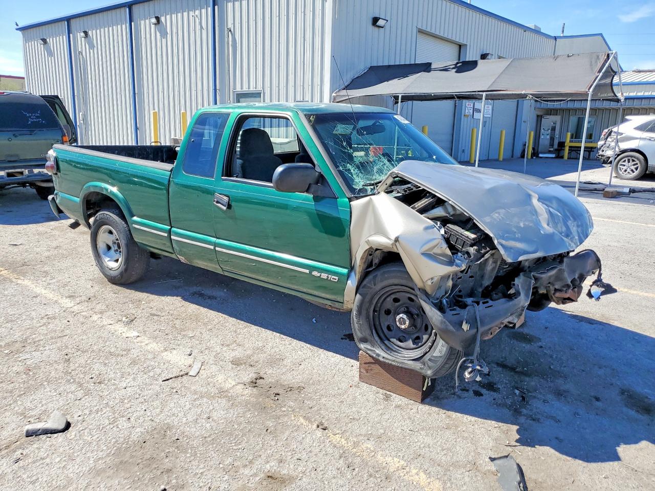 2000 CHEVROLET S TRUCK S10 photo 4