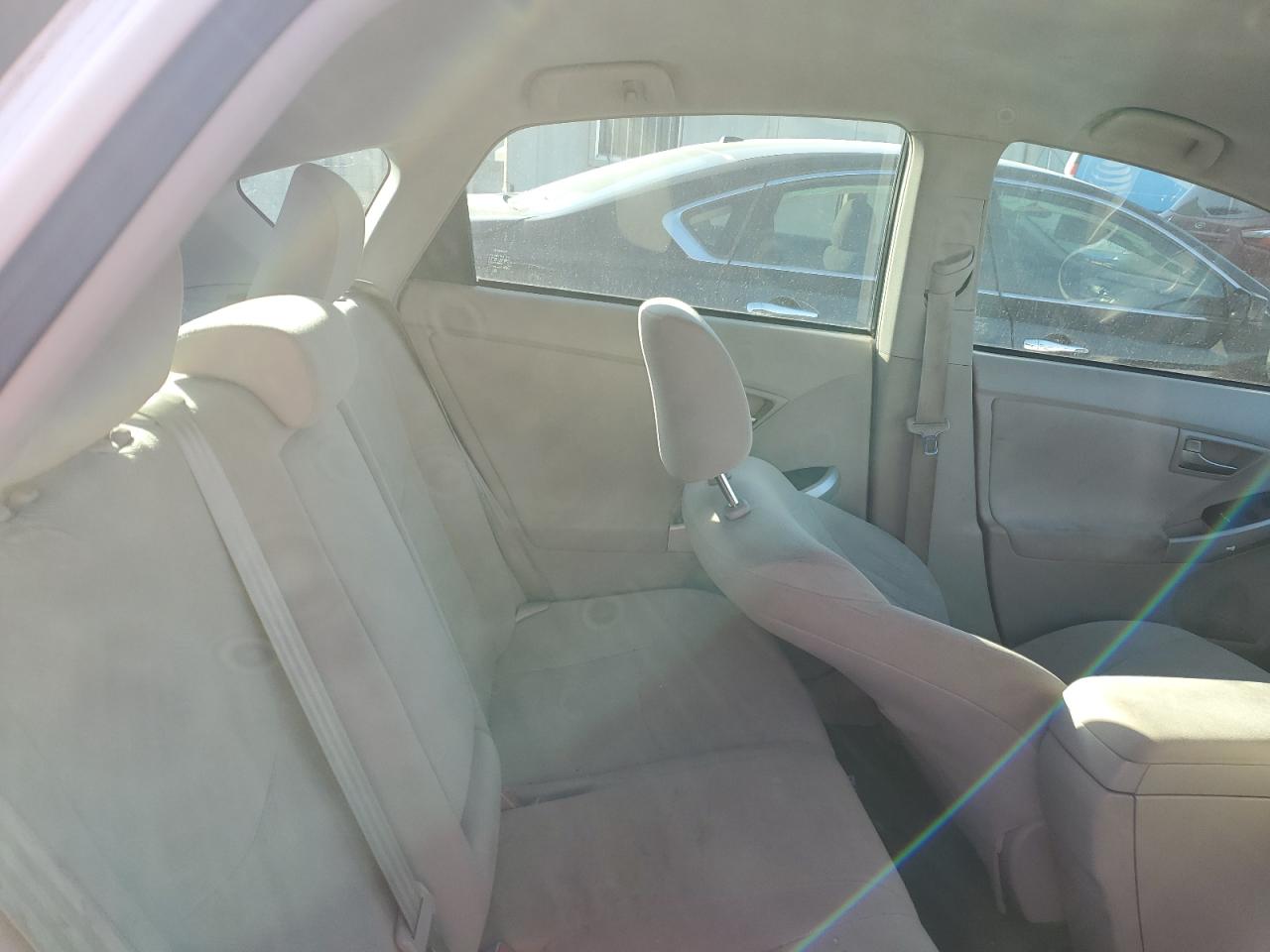 2014 TOYOTA PRIUS photo 10