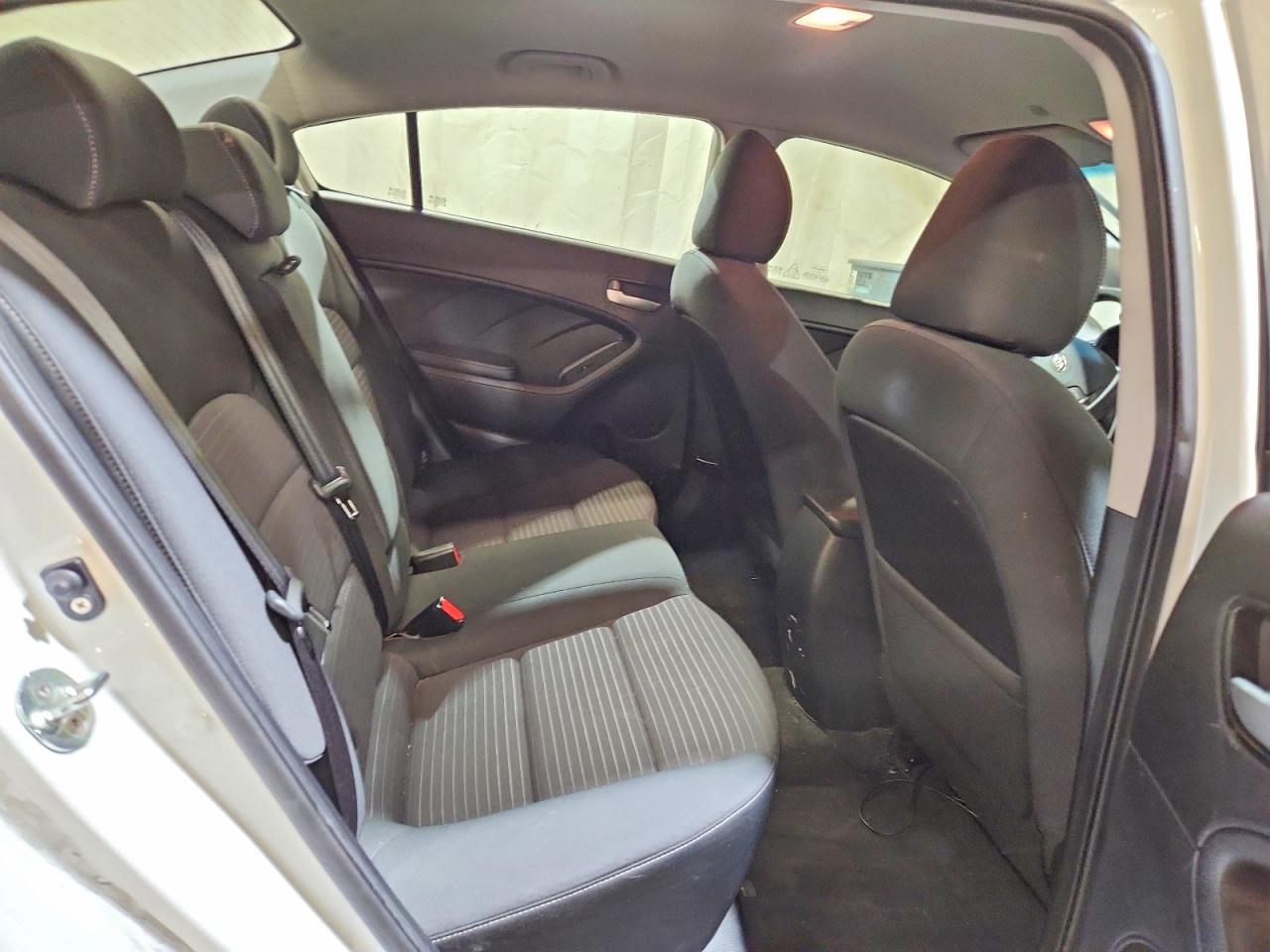 2018 KIA FORTE LX photo 19