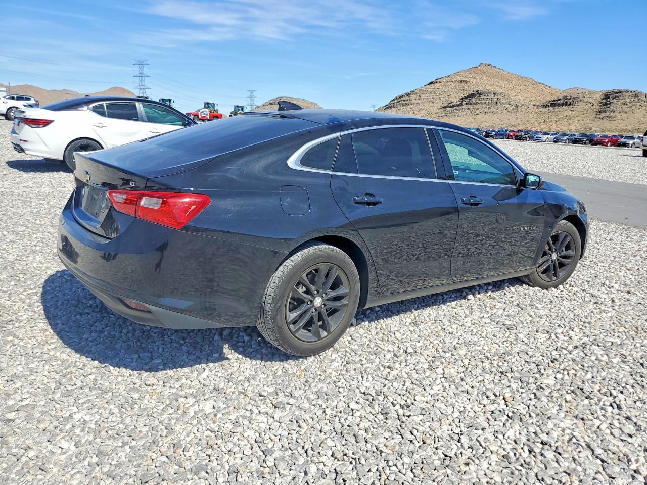 2018 CHEVROLET MALIBU LT photo 3
