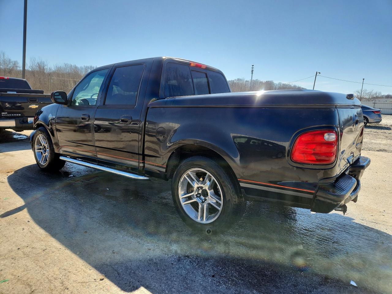 2001 FORD F150 SUPERCREW photo 2
