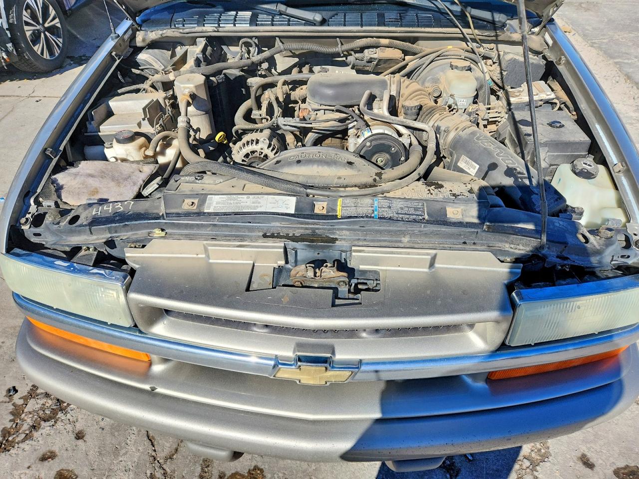 2004 CHEVROLET BLAZER photo 23