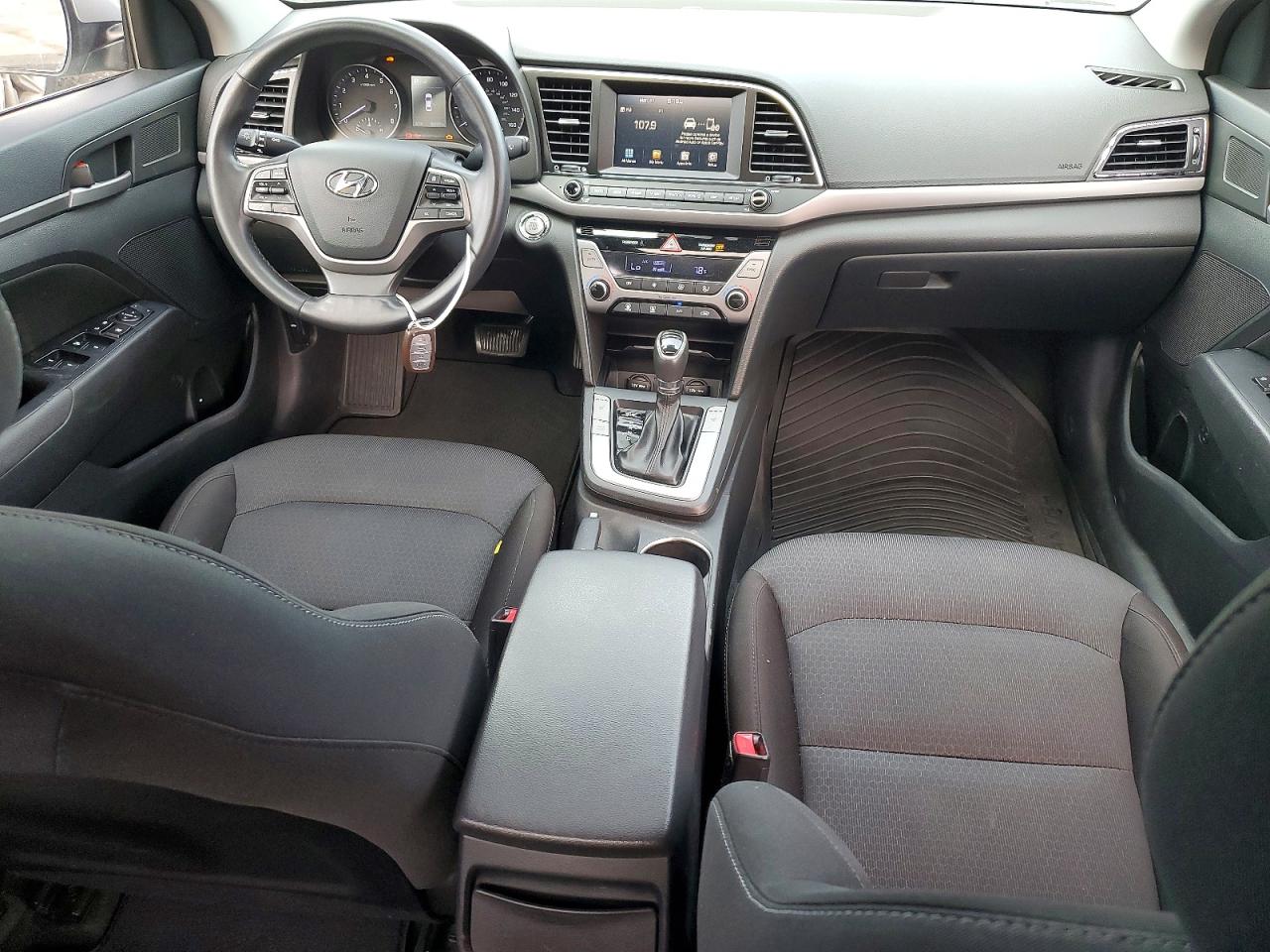 2018 HYUNDAI ELANTRA VALUE EDITION photo 15