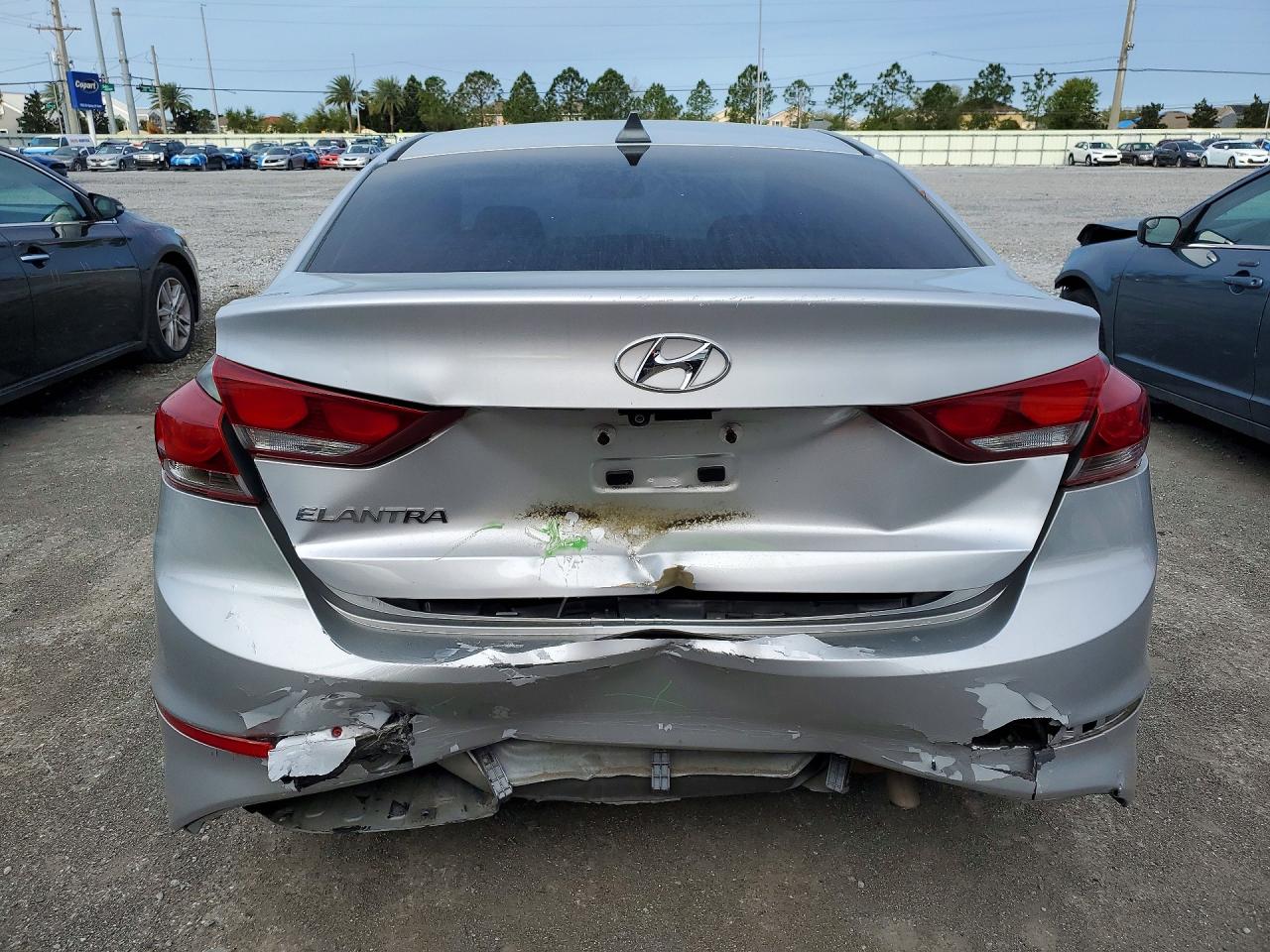 2018 HYUNDAI ELANTRA VALUE EDITION photo 11