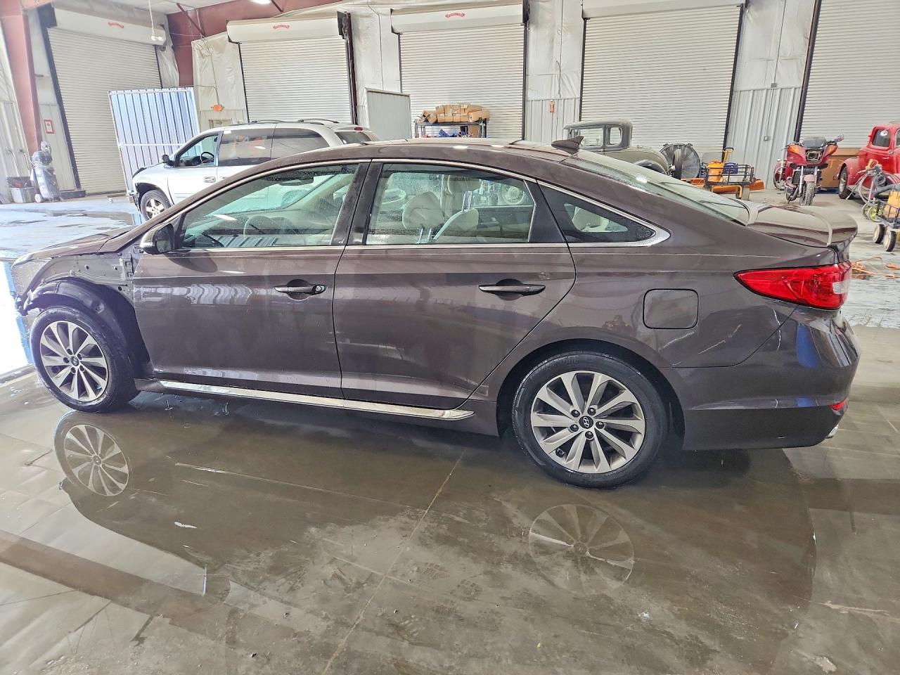 2015 HYUNDAI SONATA SPORT photo 2