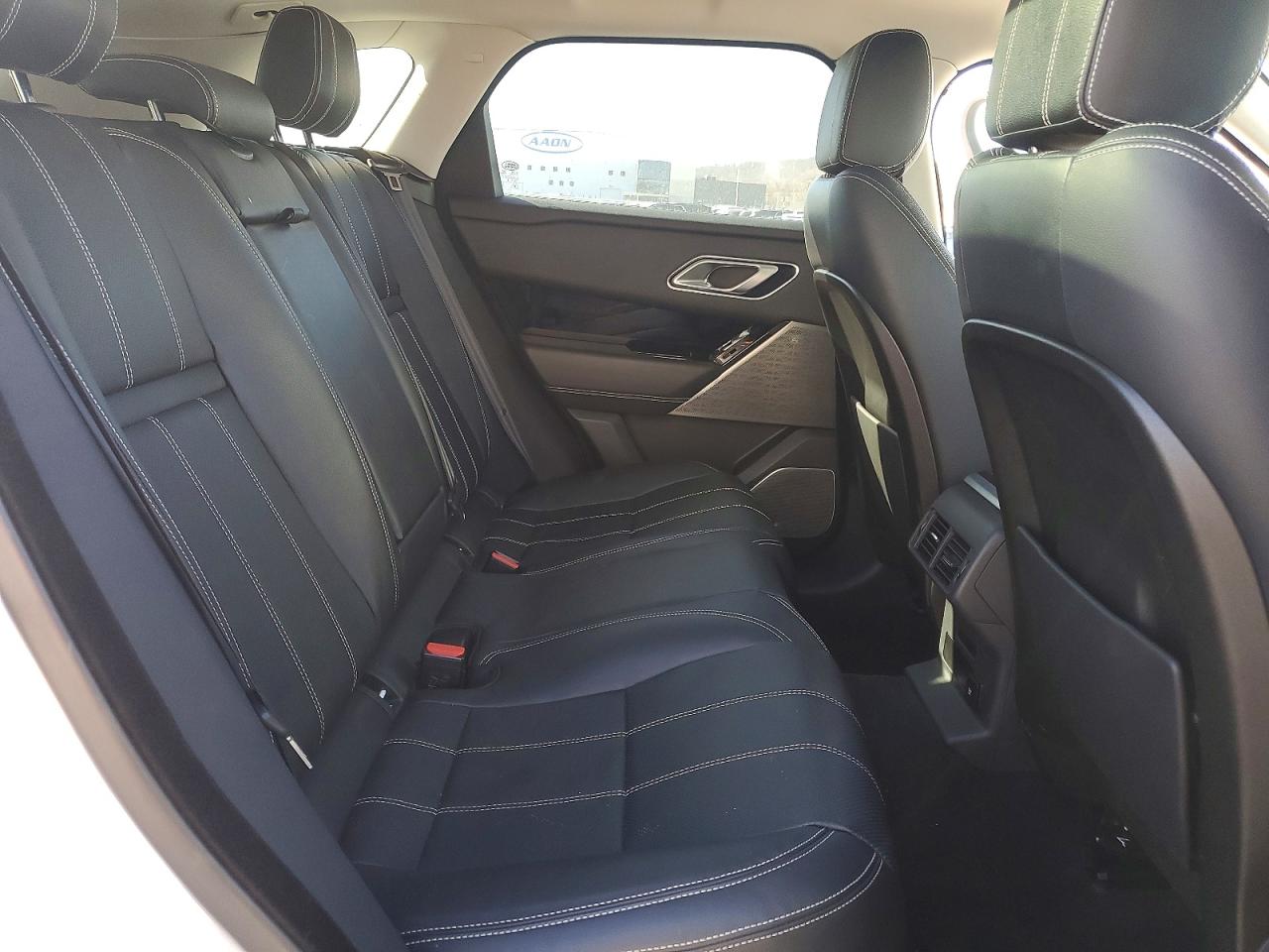 2019 LAND ROVER RANGE ROVER VELAR S photo 11