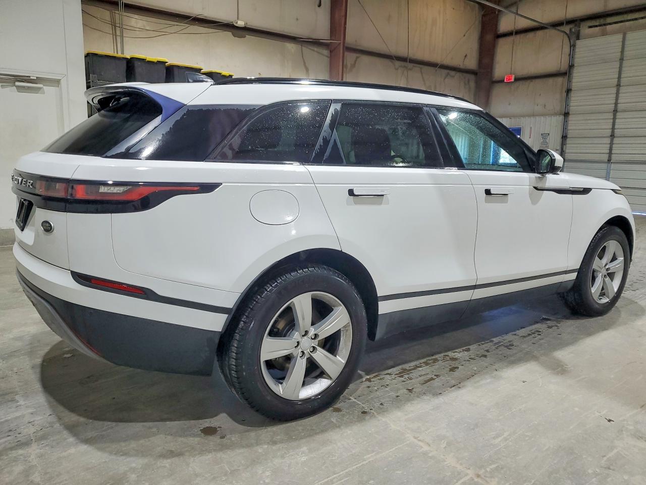 2019 LAND ROVER RANGE ROVER VELAR S photo 3