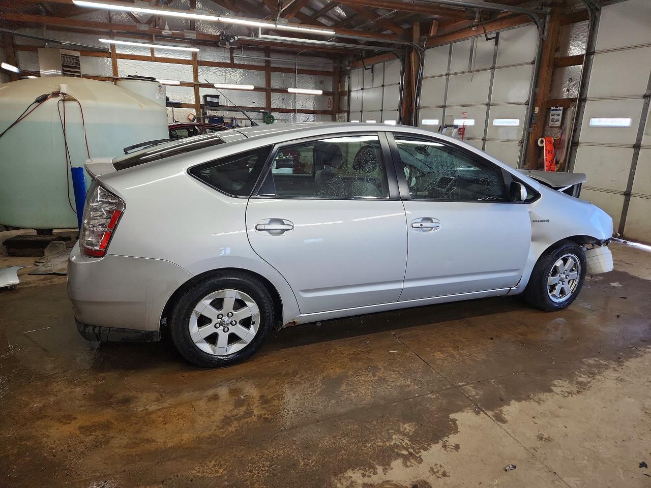 2007 TOYOTA PRIUS BASE photo 3