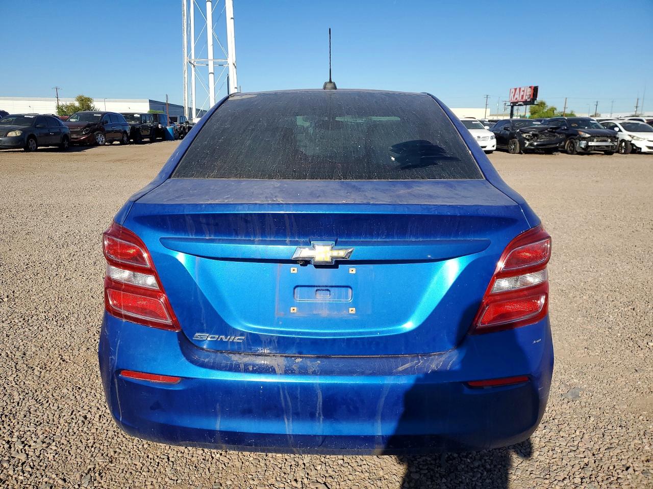2017 CHEVROLET SONIC LS photo 6