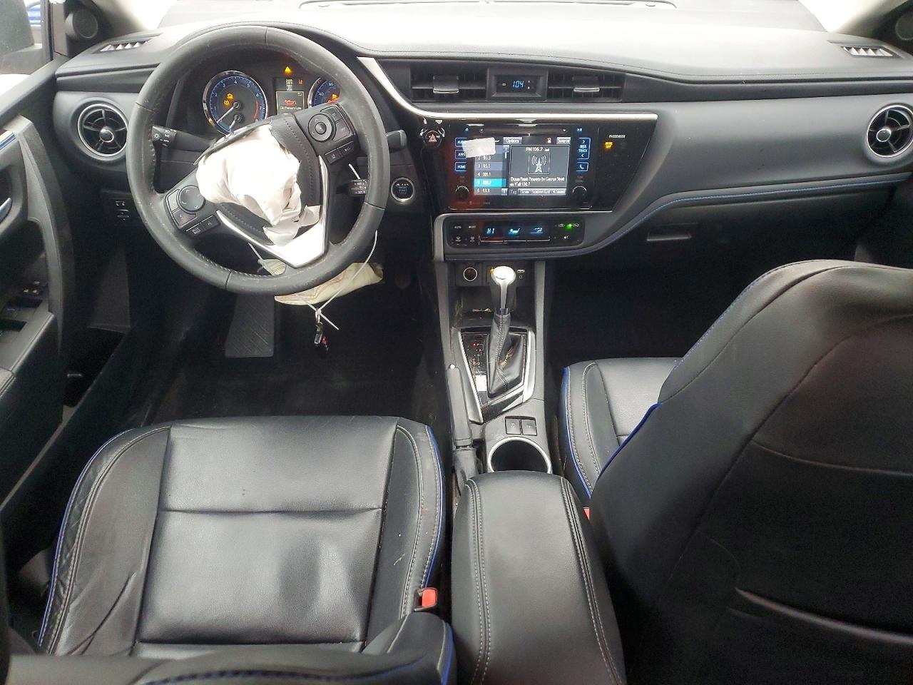 2017 TOYOTA COROLLA XSE photo 8