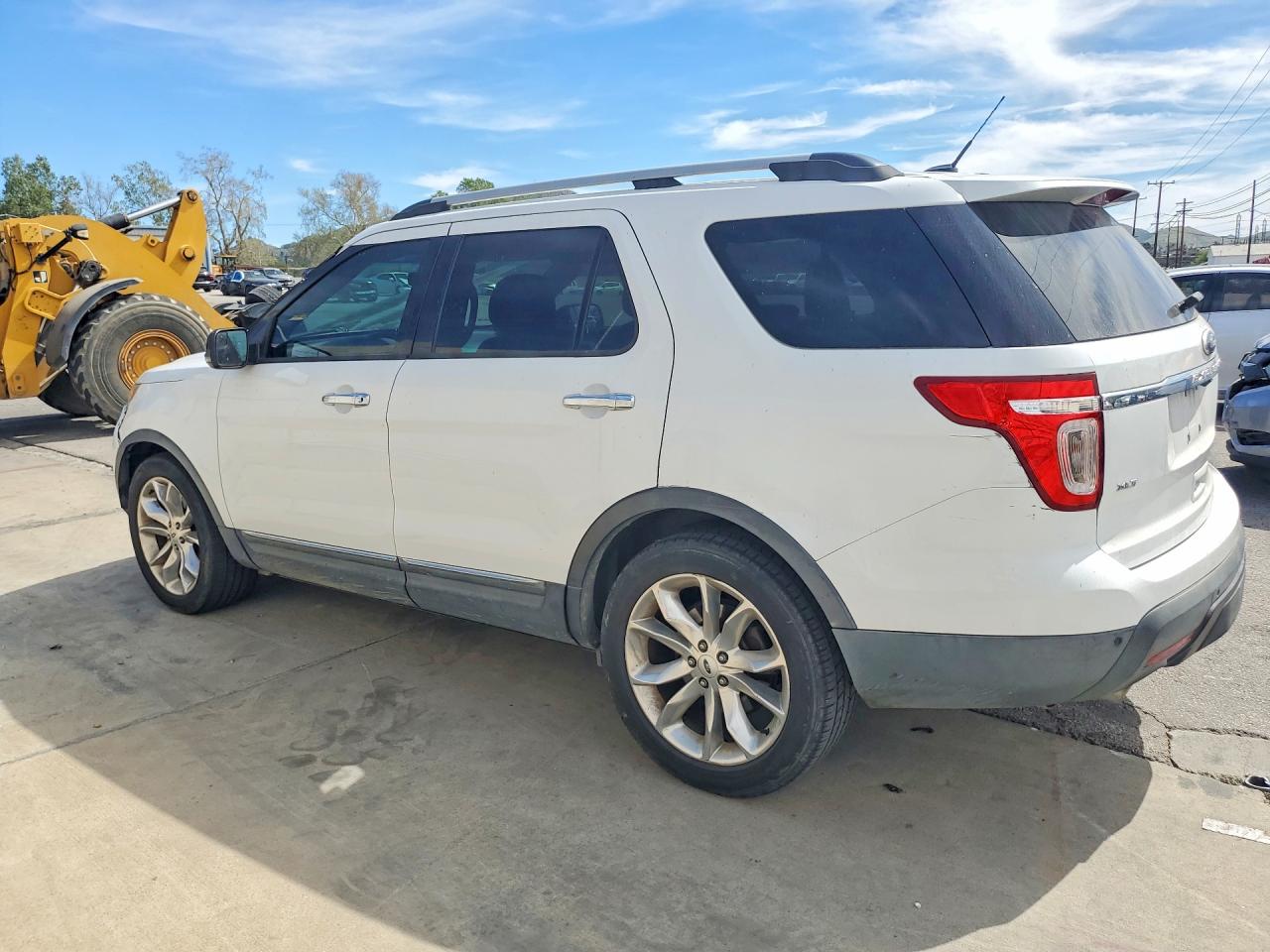 2013 FORD EXPLORER XLT photo 2