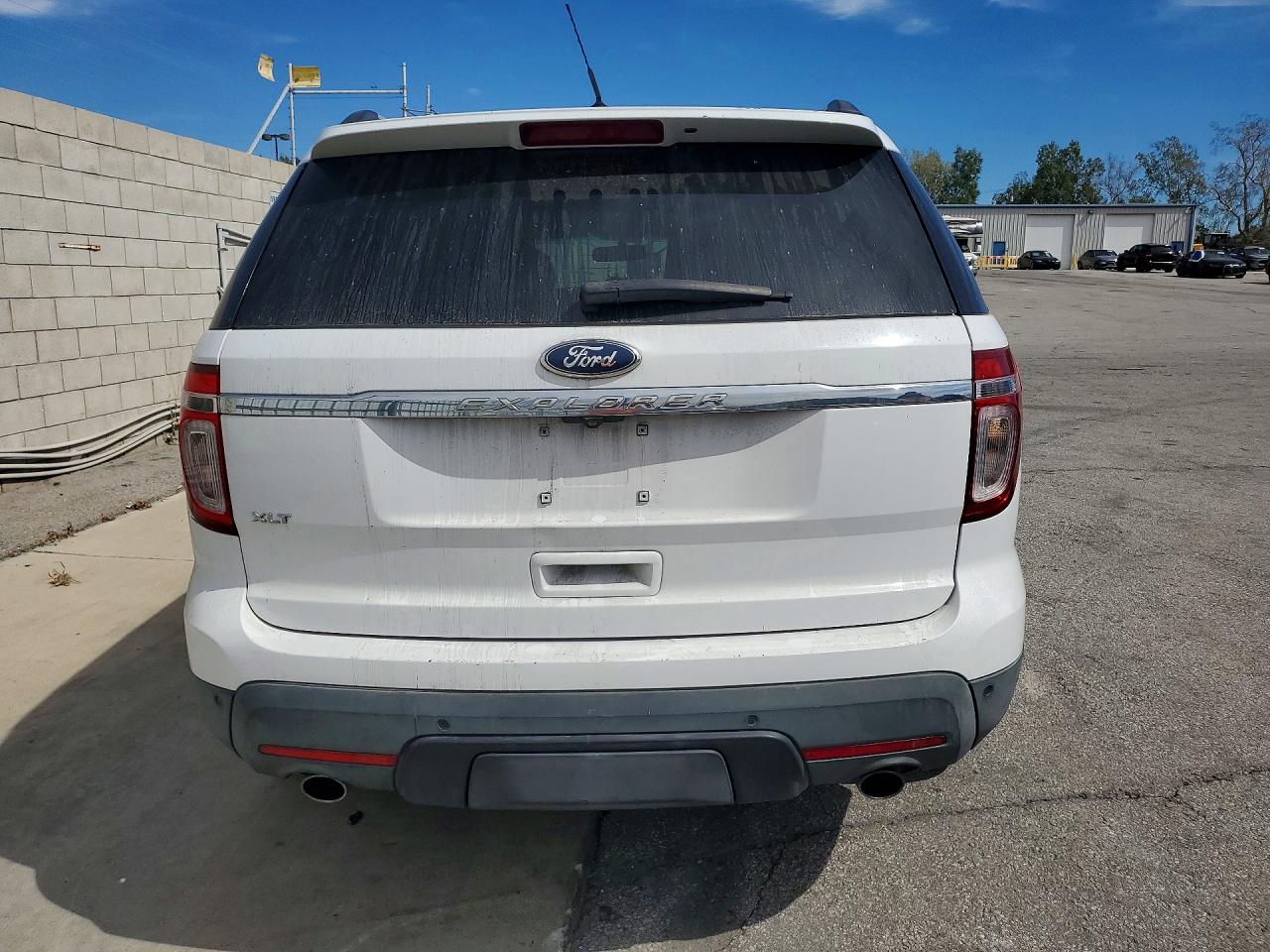 2013 FORD EXPLORER XLT photo 6