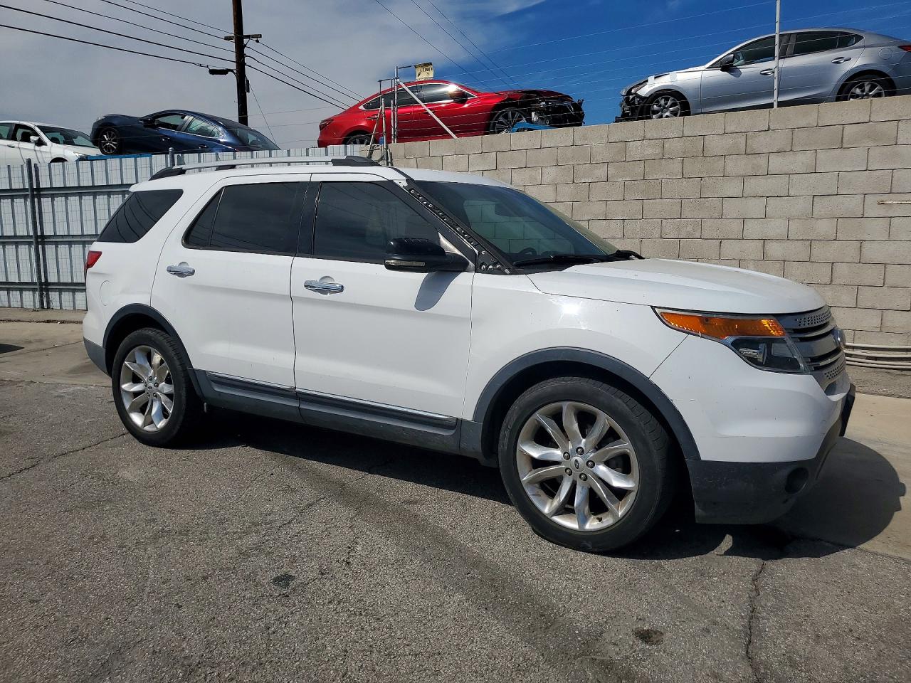 2013 FORD EXPLORER XLT photo 4