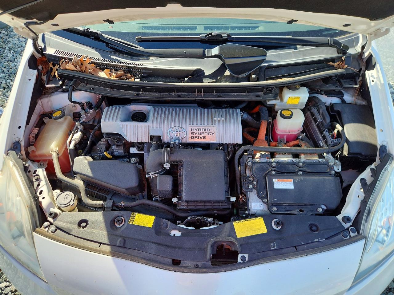 2013 TOYOTA PRIUS FOUR photo 11