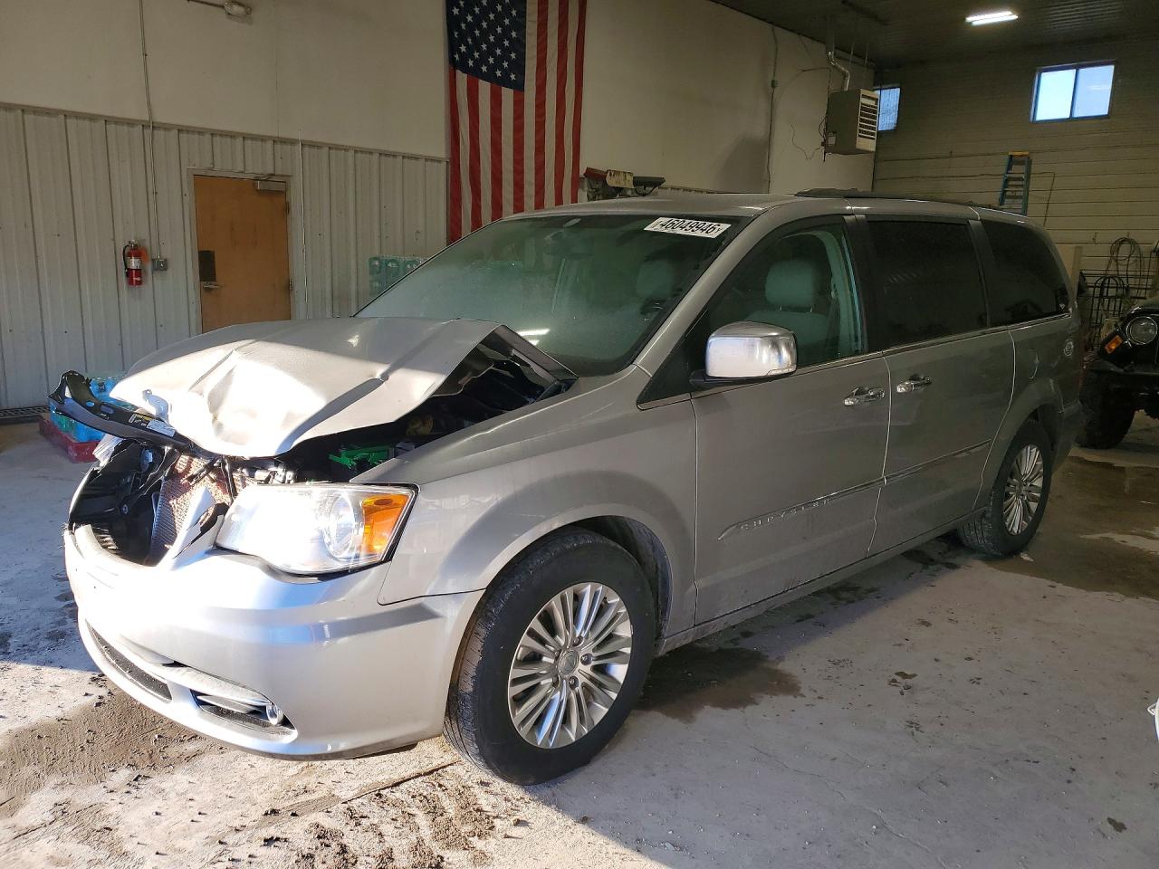 2015 CHRYSLER TOWN & COUNTRY